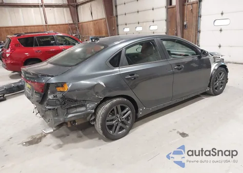 2021 Kia Forte Gt Line z USA, uszkodzony, nr VIN 3KPF34AD6ME382834